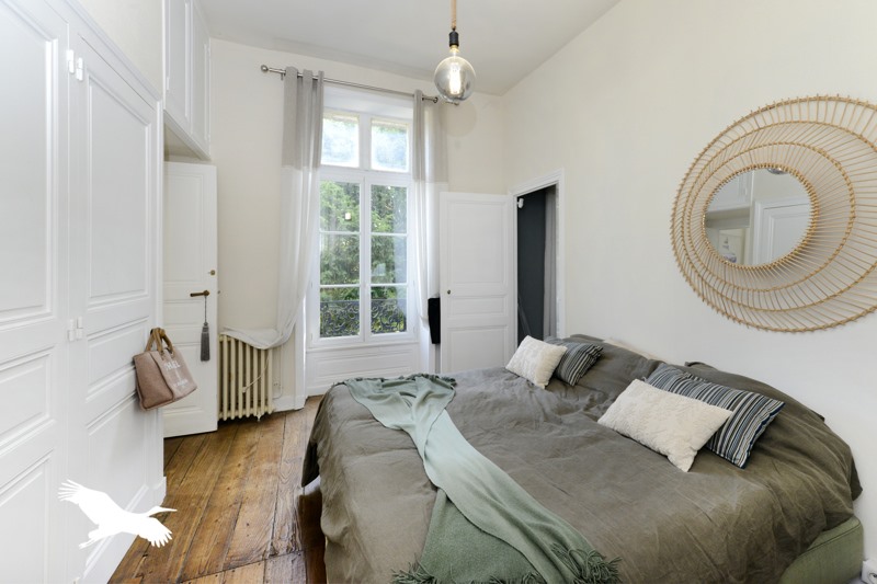 Vente Maison RUELLE SUR TOUVRE - 5 pièces -220 m² - (16600)