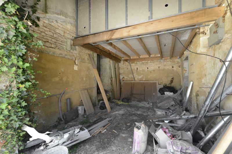 Vente Grange TOUVRE - 3 pièces -101 m² - (16600)