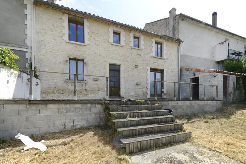 Vente Maison TOUVRE - 6 pièces -152 m² - (16600)