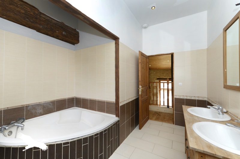 Vente Maison TOUVRE - 6 pièces -152 m² - (16600)