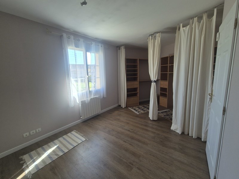 Vente Maison CHAMPNIERS - 4 pièces -127 m² - (16430)
