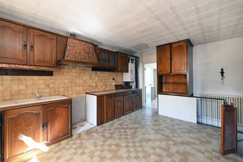 Vente Maison CHAMPNIERS - 6 pièces -143 m² - (16430)