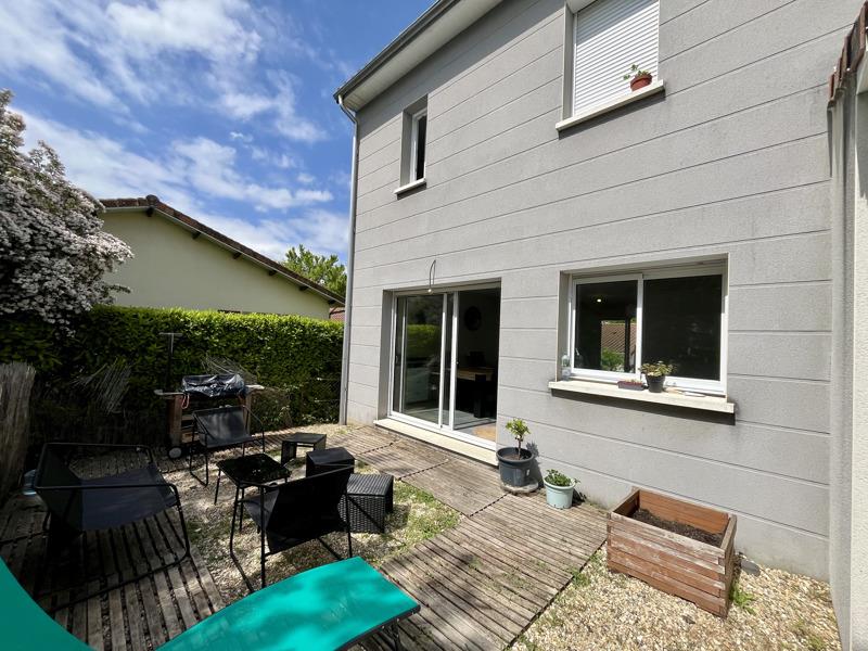 Vente Maison L ISLE D ESPAGNAC - 3 pièces -79 m² - (16340)