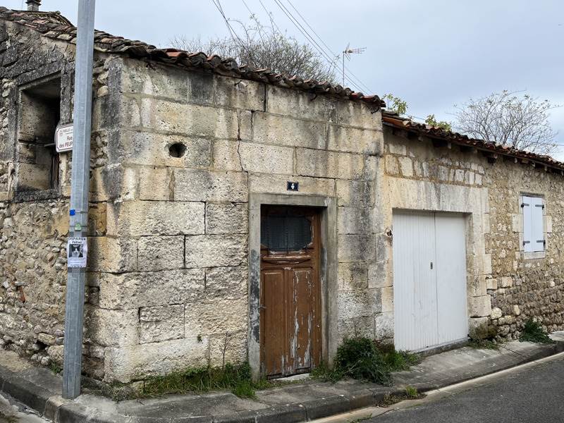 Vente Maison RUELLE SUR TOUVRE - 4 pièces -90 m² - (16600)