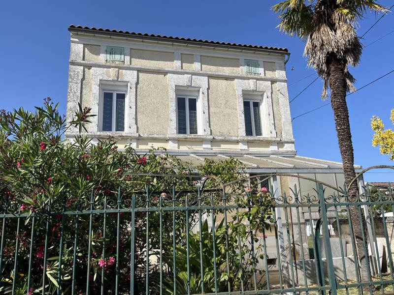 Vente Maison RUELLE SUR TOUVRE - 3 pièces -65 m² - (16600)