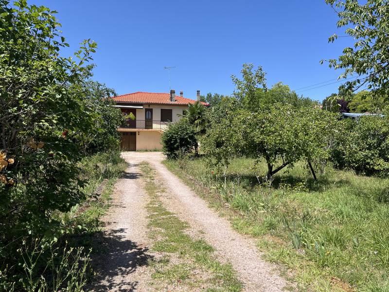 Vente Maison RUELLE SUR TOUVRE - 4 pièces -96 m² - (16600)