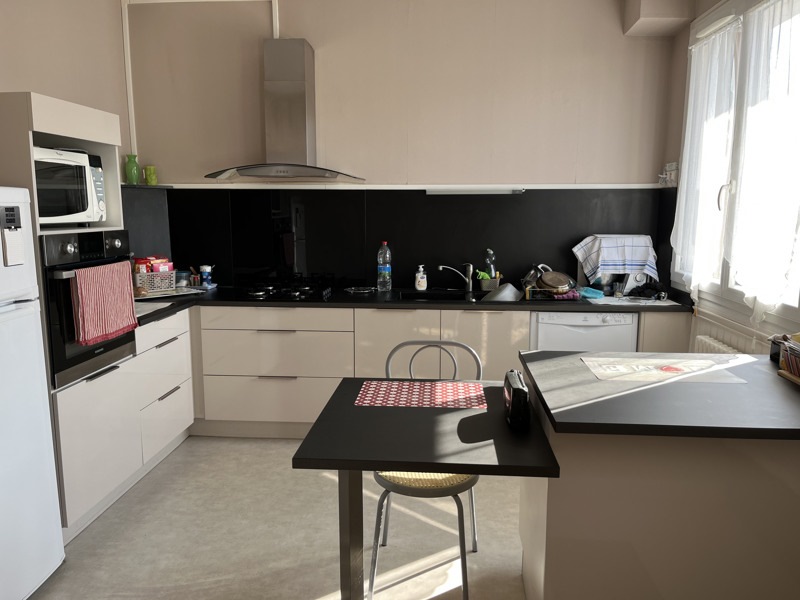 Vente Maison RUELLE SUR TOUVRE - 4 pièces -96 m² - (16600)