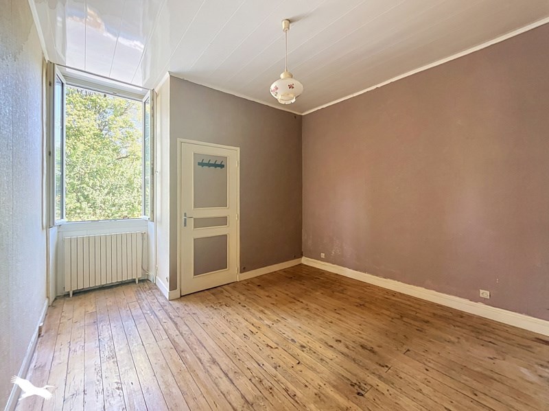Vente Maison CHAMPNIERS - 5 pièces -103 m² - (16430)
