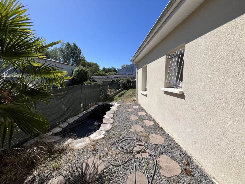 Vente Maison L ISLE D ESPAGNAC - 5 pièces -108 m² - (16340)