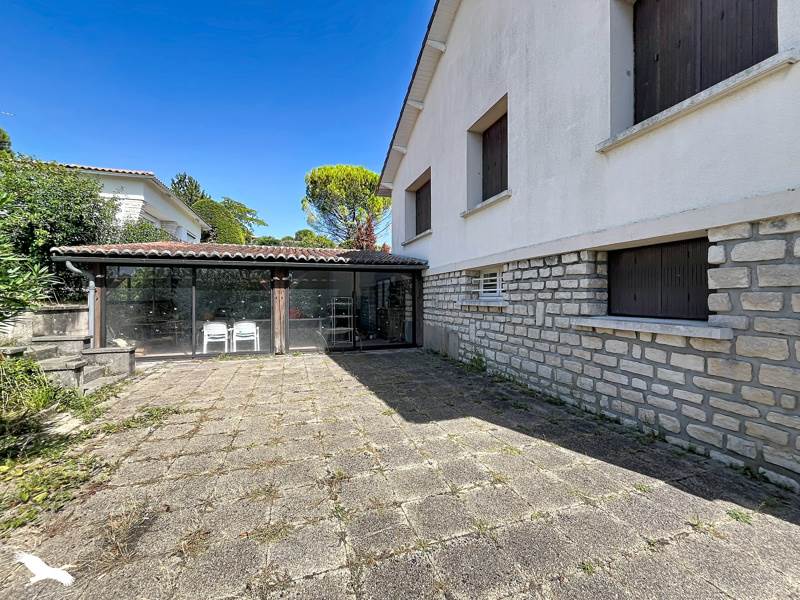 Vente Maison Ruelle-sur-Touvre - 5 pièces -116 m² - (16600)