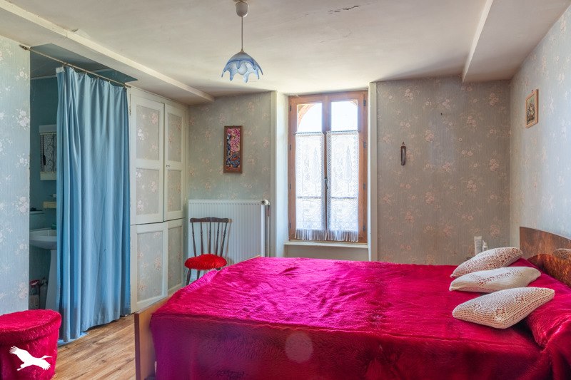 Vente Maison ST JULIEN LE VENDOMOIS - 7 pièces -176 m² - (19210)
