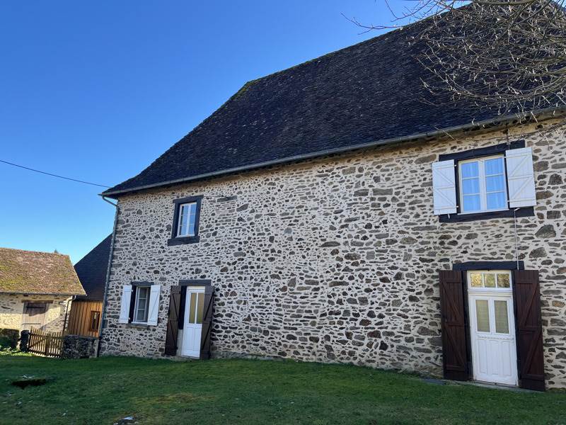 Vente Maison ST YBARD - 5 pièces -120 m² - (19140)