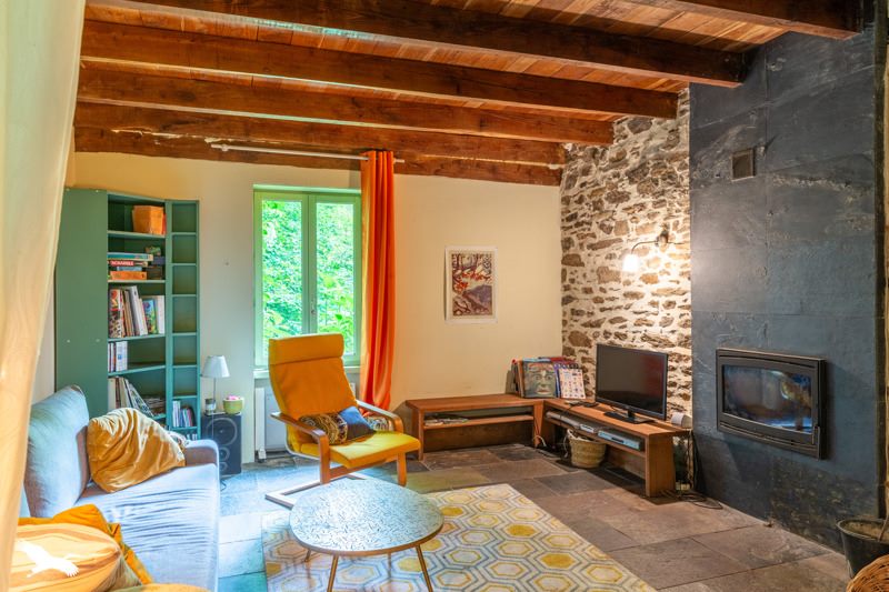 Vente Maison ST YBARD - 6 pièces -135 m² - (19140)