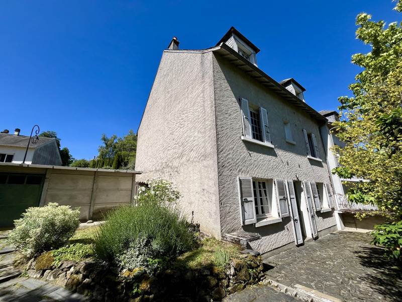 Vente Maison ARNAC POMPADOUR - 7 pièces -137 m² - (19230)