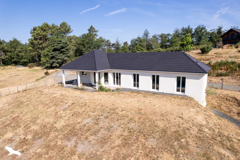 Vente Maison LASCAUX - 6 pièces -106 m² - (19130)