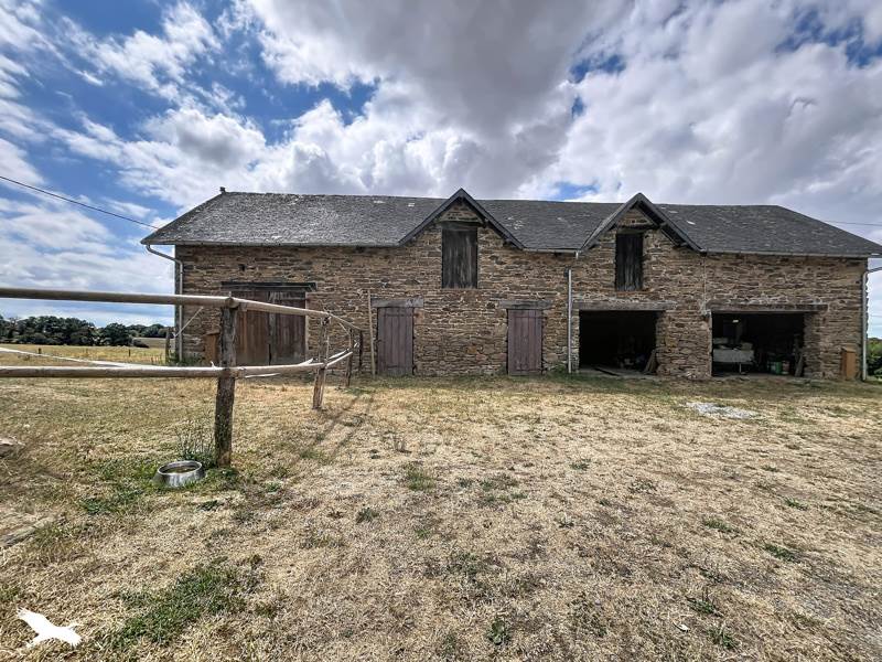 Vente Maison ST YBARD - 7 pièces -143 m² - (19140)