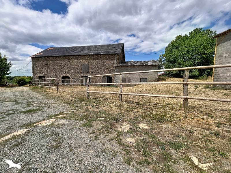 Vente Maison ST YBARD - 7 pièces -143 m² - (19140)