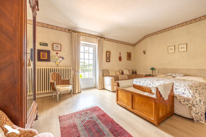 Vente Maison LA JARNE - 8 pièces -280 m² - (17220)