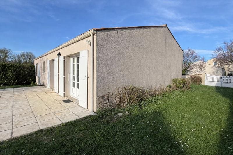 Vente Maison ST VIVIEN - 3 pièces -90 m² - (17220)