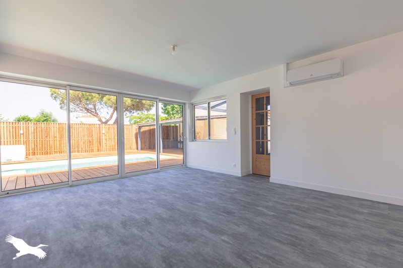 Vente Maison YVES - 7 pièces -175 m² - (17340)