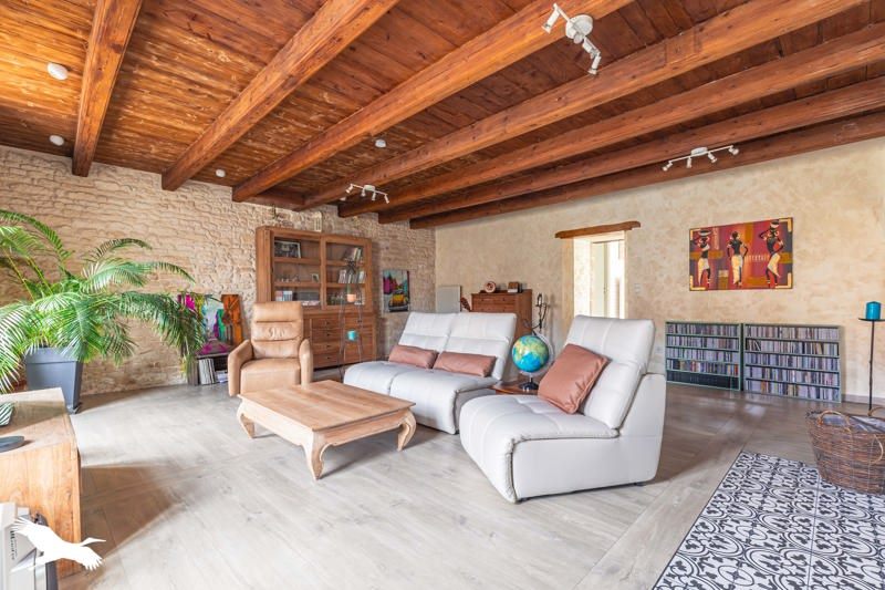 Vente Maison THAIRE - 6 pièces -146 m² - (17290)