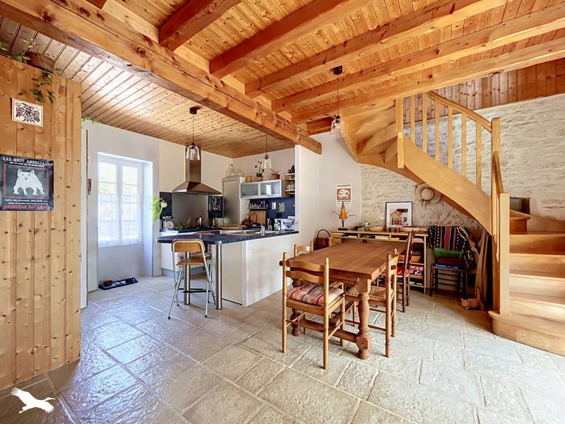 Vente Maison THAIRE - 6 pièces -171 m² - (17290)