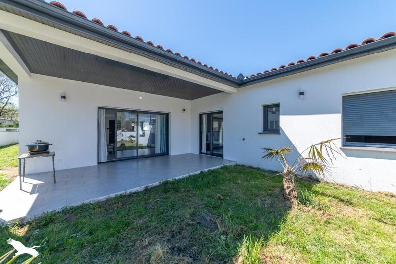 Vente Maison NEGREPELISSE - 5 pièces -162 m² - (82800)