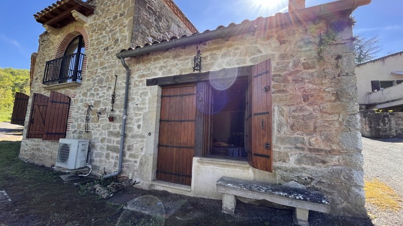 Vente Maison PUYCELSI - 3 pièces -145 m² - (81140)
