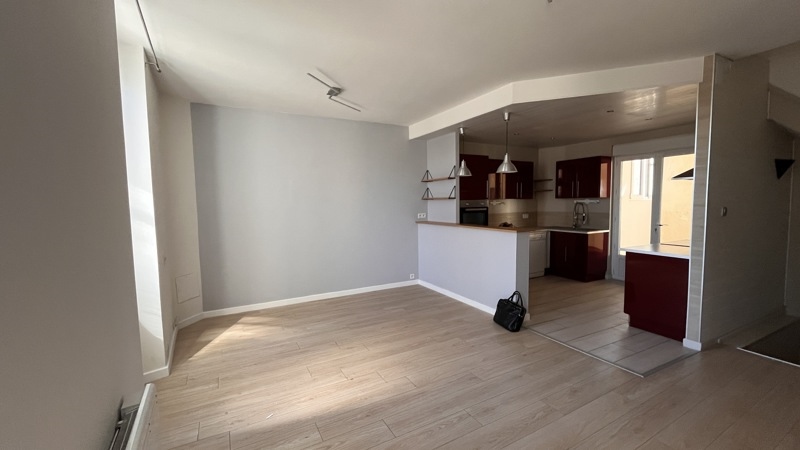 Appartement 5 pièces 92 m² · à Caussade · 92 m² · 177 000 €