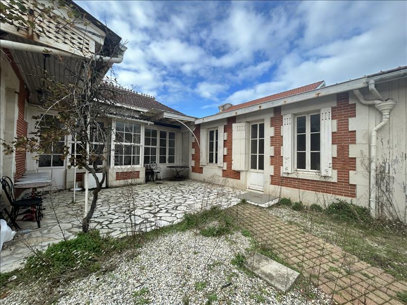 Vente Maison SOULAC SUR MER - 5 pièces -90 m² - (33780)