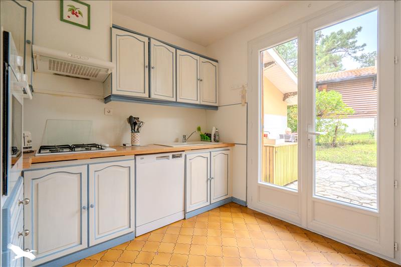 Vente Maison SOULAC SUR MER - 5 pièces -90 m² - (33780)