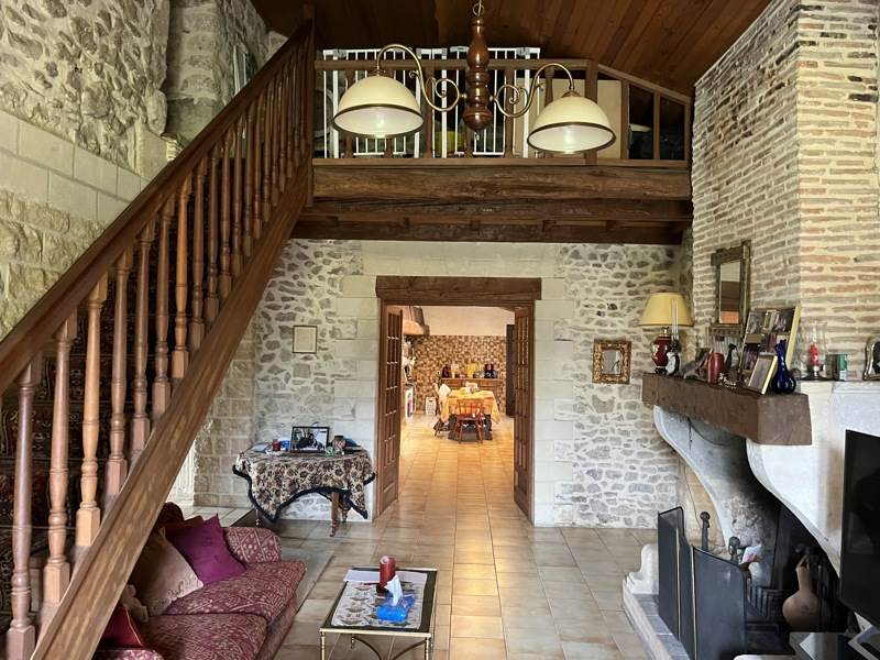Vente Maison BEGADAN - 6 pièces -268 m² - (33340)