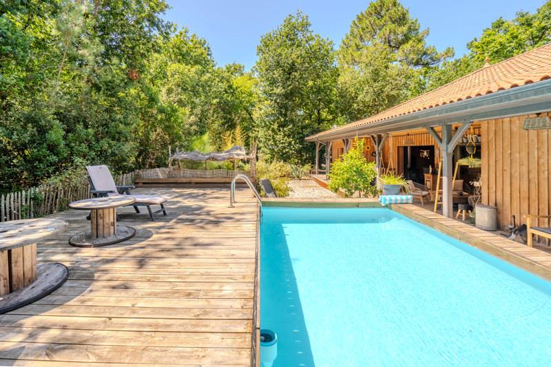 Vente Maison SOULAC SUR MER - 7 pièces -200 m² - (33780)