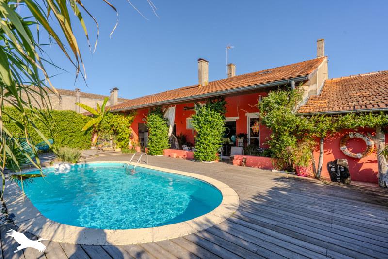 Vente Maison QUEYRAC - 7 pièces -254 m² - (33340)