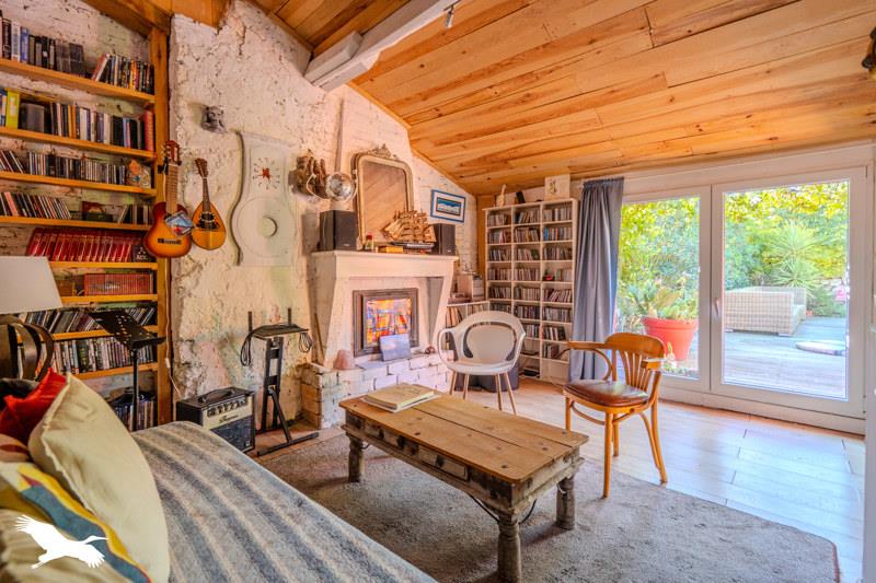 Vente Maison QUEYRAC - 7 pièces -254 m² - (33340)
