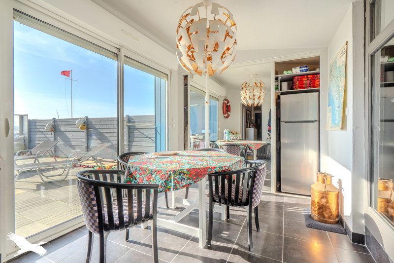 Vente Maison VENDAYS MONTALIVET - 3 pièces -105 m² - (33930)