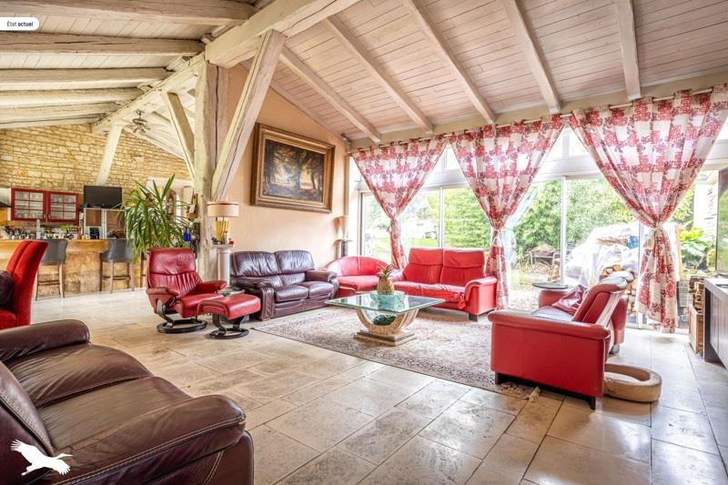 Vente Maison MONTROY - 8 pièces -264 m² - (17220)