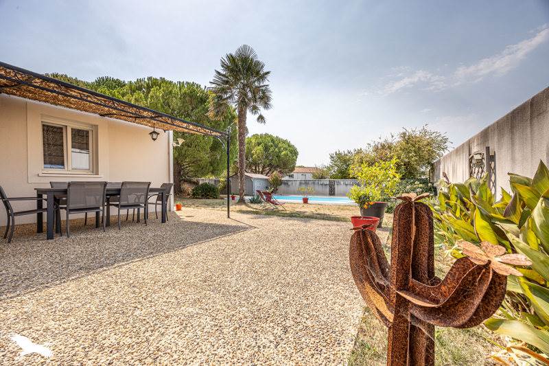 Vente Maison CLAVETTE - 5 pièces -140 m² - (17220)