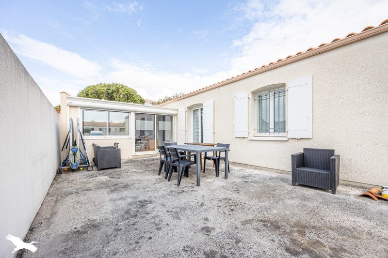 Vente Maison ST ROGATIEN - 6 pièces -110 m² - (17220)