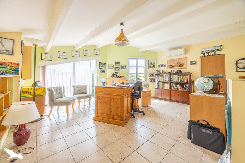 Vente Maison Périgny - 6 pièces -150 m² - (17180)