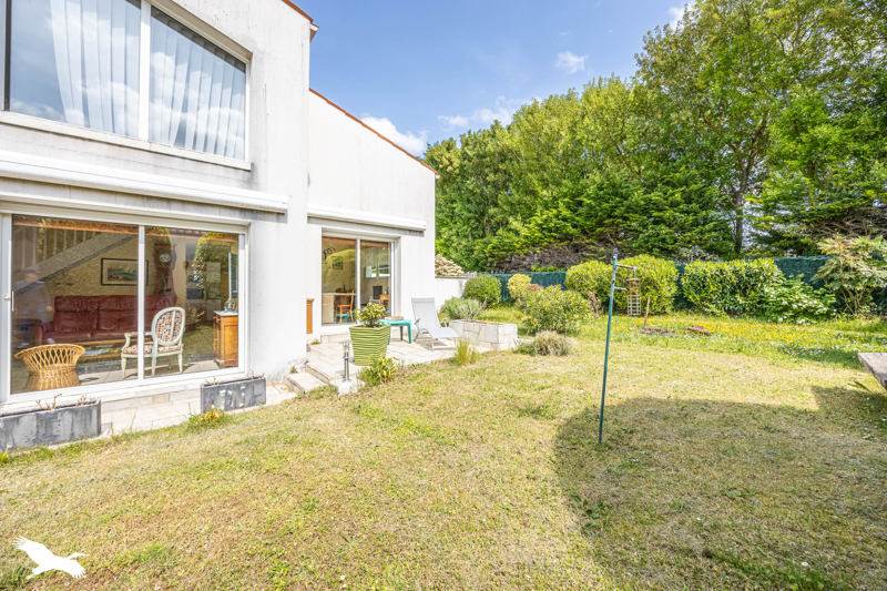 Vente Maison Périgny - 6 pièces -150 m² - (17180)
