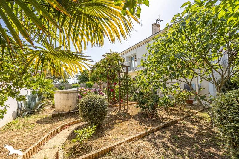 Vente Maison AYTRE - 4 pièces -117,8 m² - (17440)