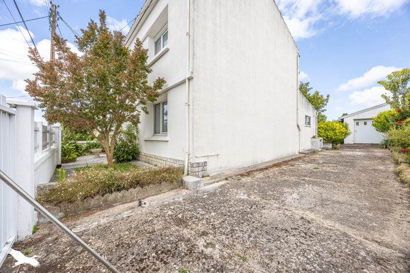 Vente Maison AYTRE - 5 pièces -120 m² - (17440)