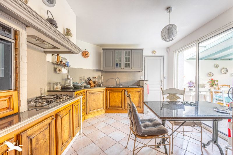 Vente Maison PERIGNY - 6 pièces -160 m² - (17180)