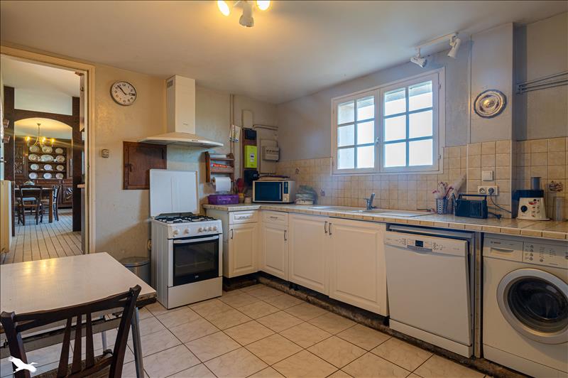 Vente Maison AUBAGNAN - 10 pièces -296 m² - (40700)