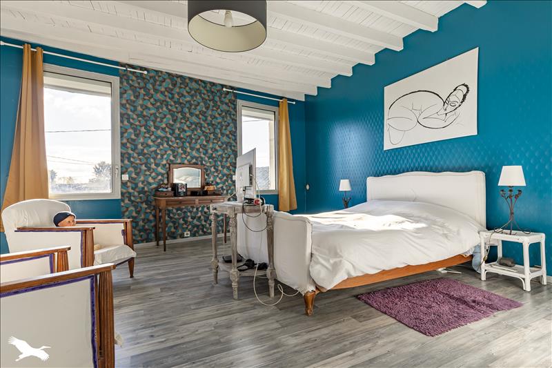 Vente Maison ABZAC - 9 pièces -250 m² - (33230)
