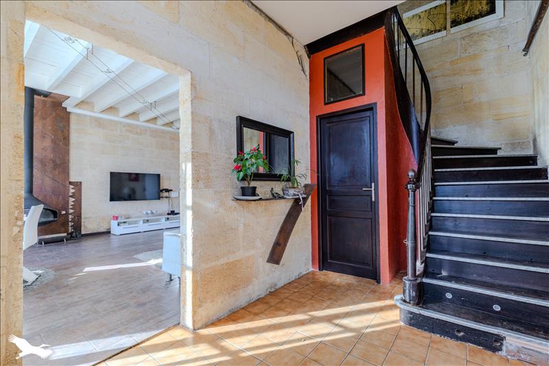 Vente Maison COUTRAS - 7 pièces -165 m² - (33230)