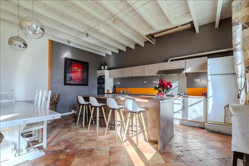 Vente Maison COUTRAS - 7 pièces -165 m² - (33230)