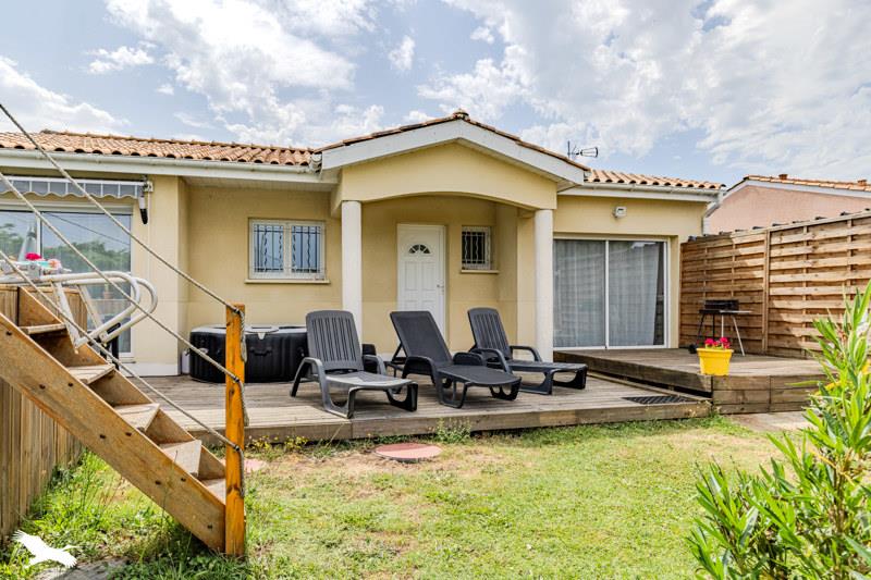 Vente Maison COUTRAS - 5 pièces -105 m² - (33230)