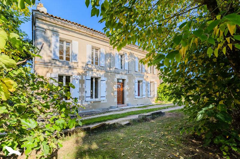 Vente Maison LES PEINTURES - 5 pièces -118 m² - (33230)